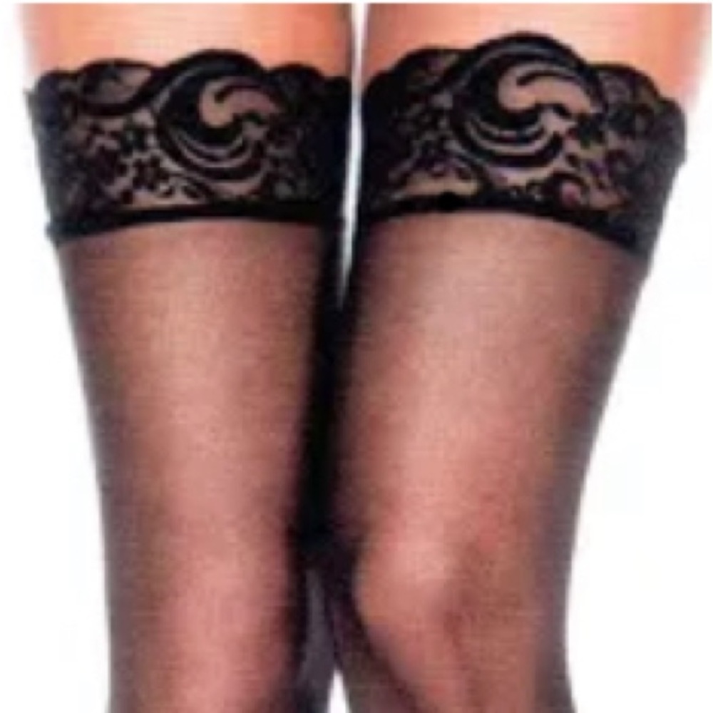 Stay up Lace top stockings for very large thighs NWT